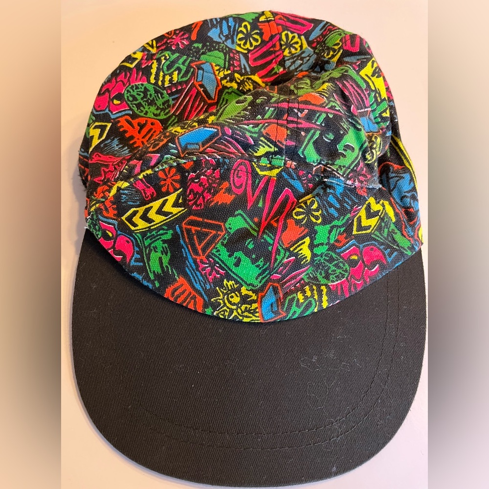 Rare 1980-90s neon splash painters hat Paris
